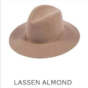 Janessa Leone lassen almond hat